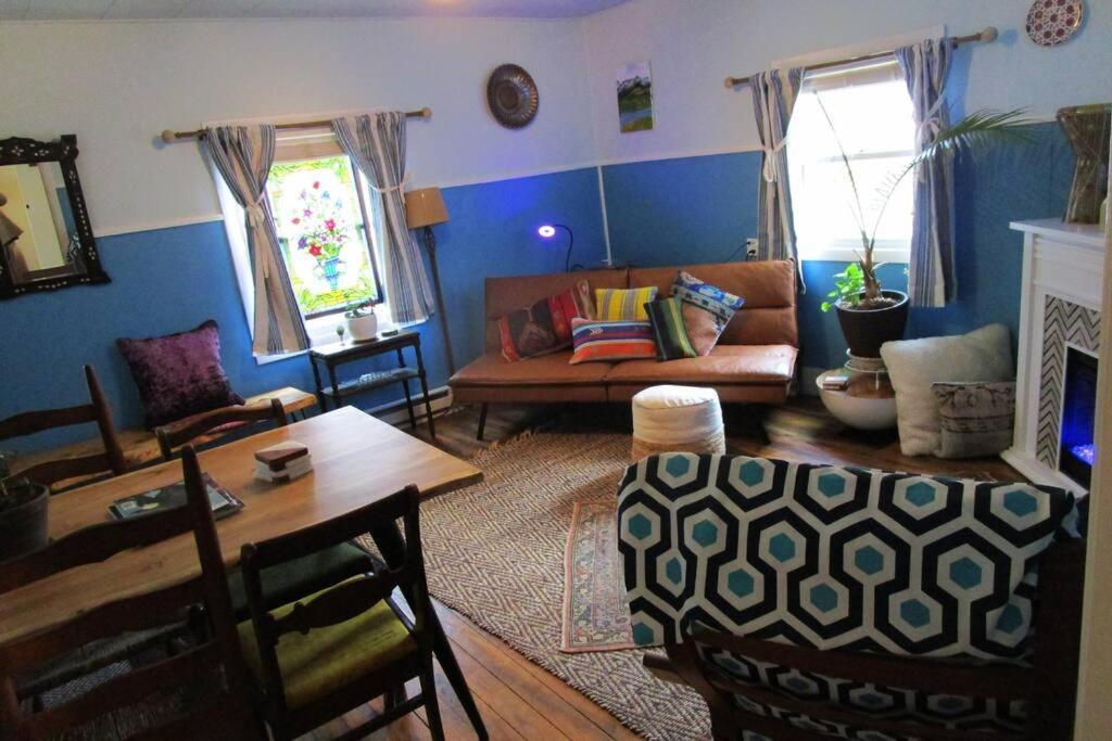 Апартаменты Boho-Chic Retreat - Unit 3 Блумингтон Экстерьер фото